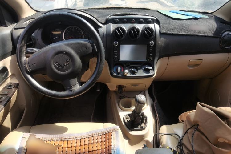 Used Wuling Hongguang 2010 1.4L Luxury Model