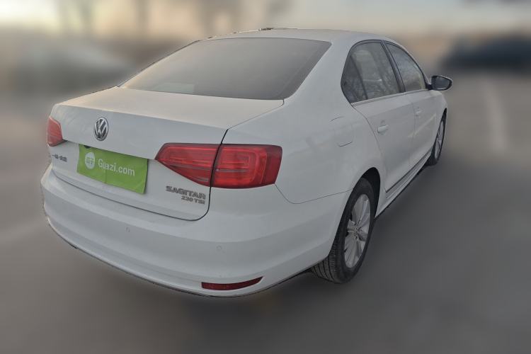 Used Volkswagen Sagitar 2015 230TSI Automatic Comfort Version