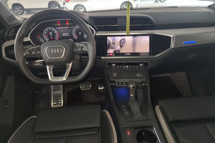 Used Audi Q3 2024 40 TFSI Fashion Dynamic Model