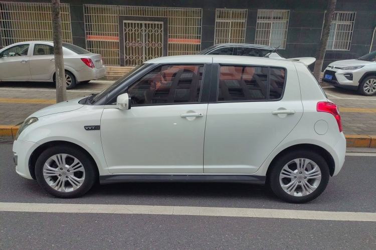 Used Suzuki Swift 2014 1.5L Automatic Fashion Edition