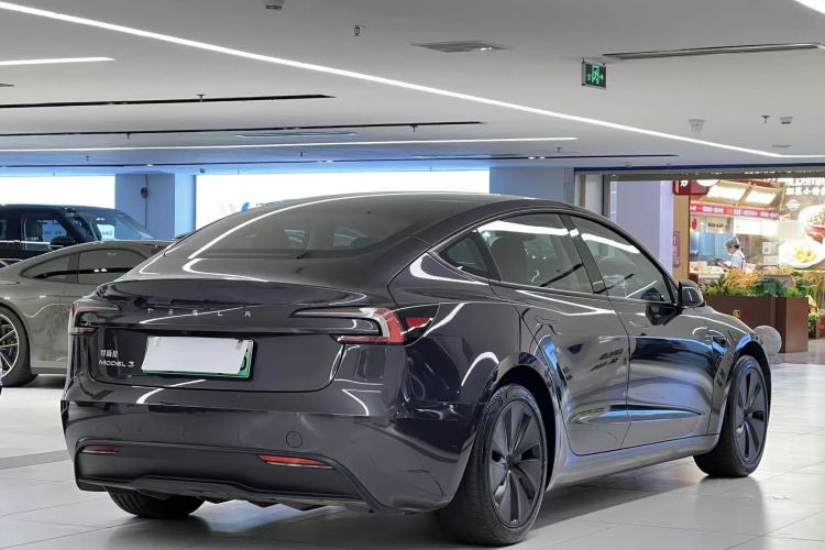 Used Tesla Model 3 2025 Rear-Wheel-Drive Version Exterior 3