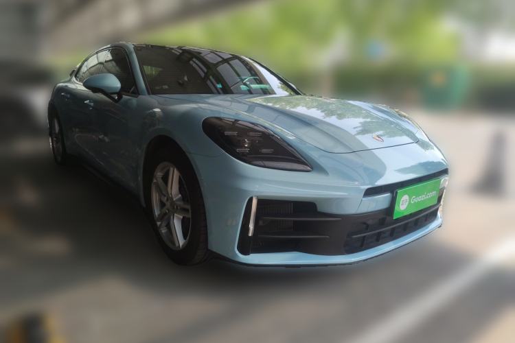 Used Porsche Panamera 2024 Panamera 2.9T Front Right 45 Deg