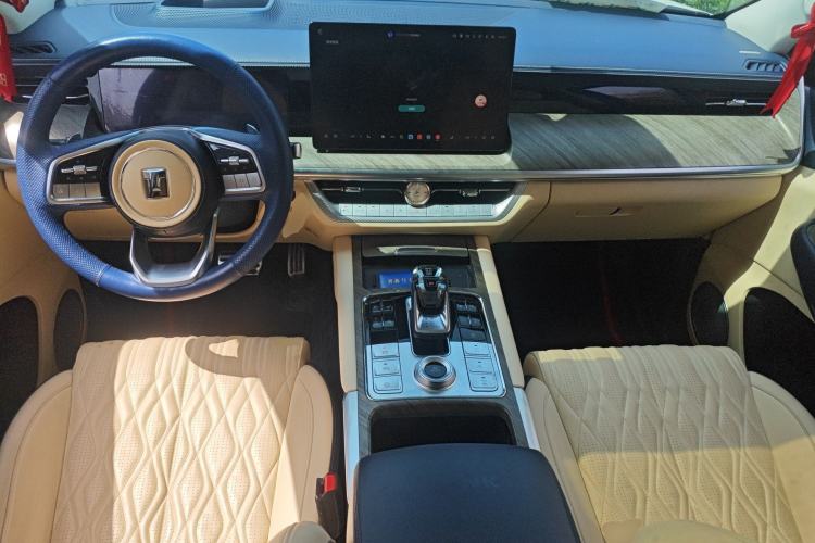 Used Tank 500 2023 3.0T Sport Edition Realm-Design 7-Seater