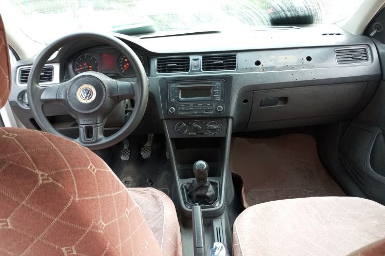 Used Volkswagen Santana 2015 1.4L Manual Fashion Edition Center Console