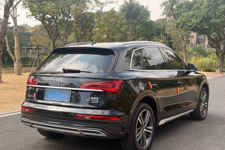 Used Audi Q5L 2022 40T Fashionable and Elegant Model
