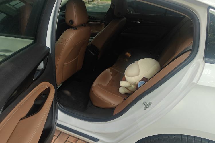 Used Buick Regal 2019 20T Elite Version China VI Standard Left Rear Seat