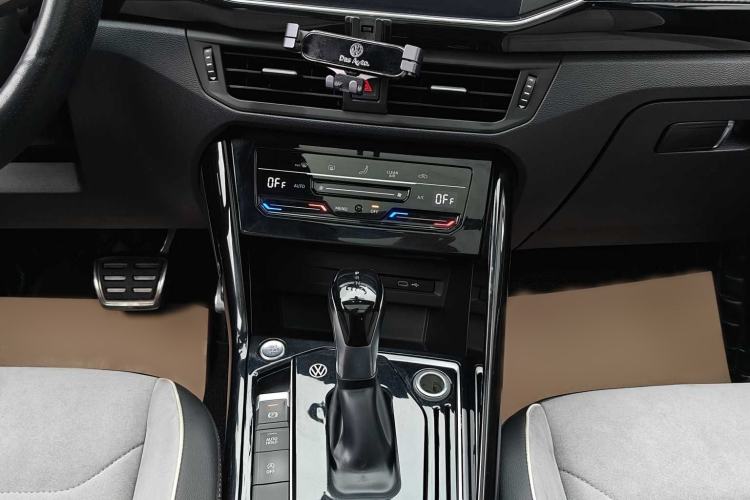 Used Volkswagen Tayron 2020 380TSI All-Wheel Drive R-Line Connected Version
