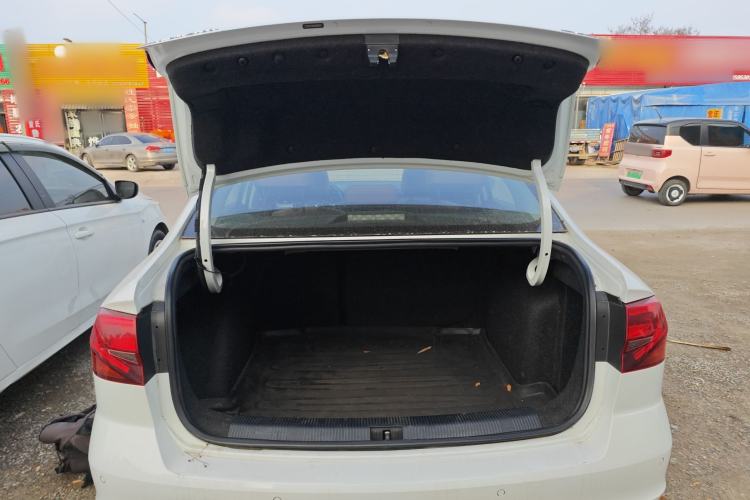 Used Volkswagen Bora 2016 1.6L Automatic Luxury Model