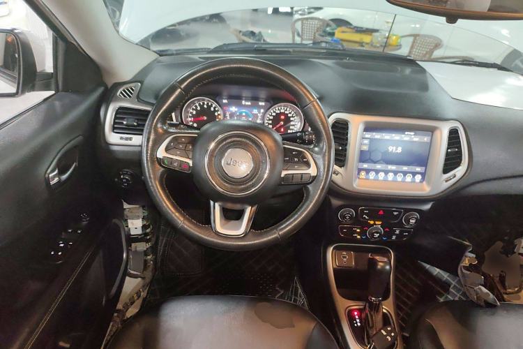 Used Jeep Compass 2017 200T Automatic Family Edition