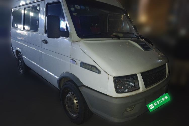 Used Iveco Power Daily 2017 2.5T Classic A32 Mid-Roof 6-7 Seater Bus 47Z5
