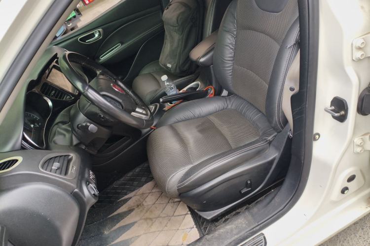 Used Fiat Viaggio 2012 1.4T Automatic Luxury Edition Left Front Seat