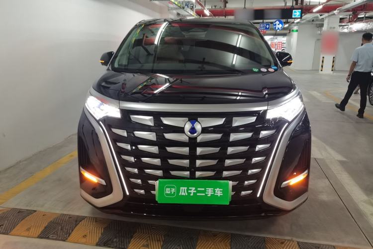 Used Denza D9 2024 DM-i 980 Four-Wheel Drive Flagship Model Front