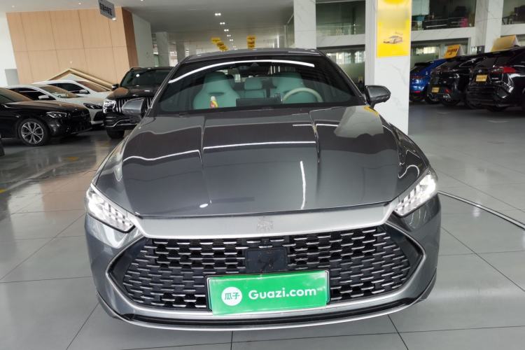 Used BYD Qin PLUS 2021 DM-i 120KM Flagship Model Front