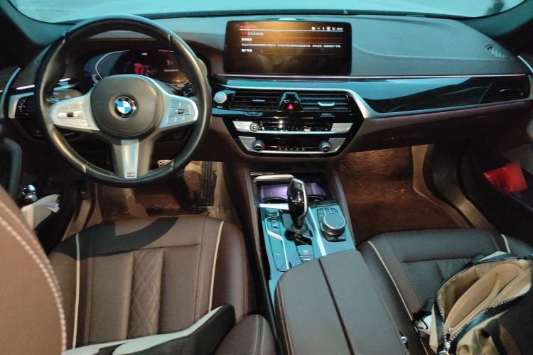 Used BMW 5 Series 2022 Second Facelift 525Li M Sport Package
