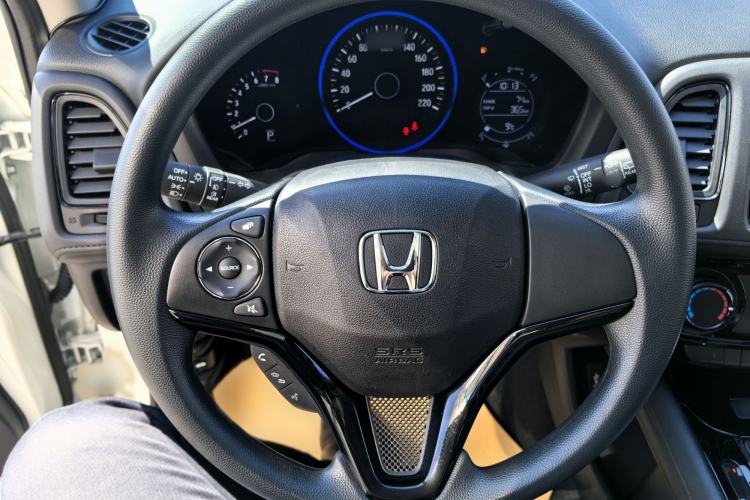 Used Honda Vezel 2020 1.5L CVT Pioneer Edition Steering Wheel