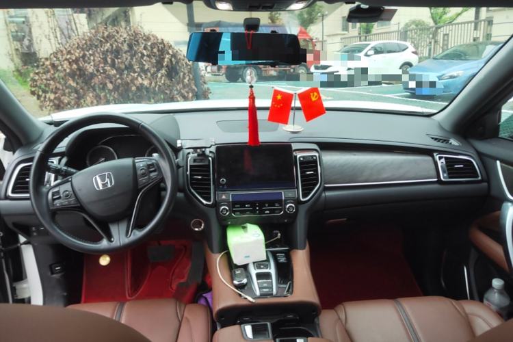 Used Honda UR-V 2020 370TURBO Two-Wheel Drive Luxury Edition Center Console