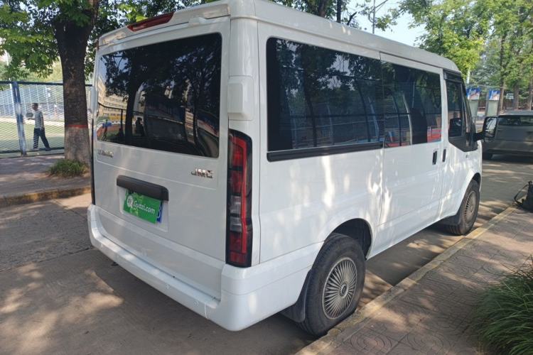 Used JMC Fushun 2025 2.0T 6MT Diesel Short-Wheelbase Low-Roof Commercial Multi-Purpose Passenger Vehicle with 5/6 Seats and Lift-Up Tailgate