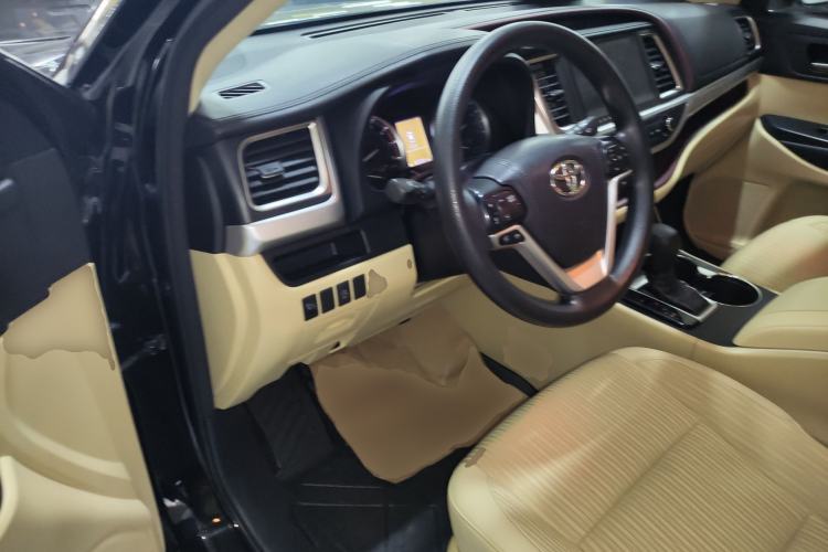 Used Toyota Highlander 2015 2.0T Four-Wheel Drive Elite Edition 7-Seater
