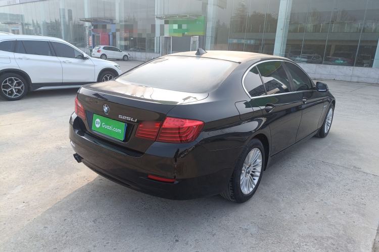 Used BMW 5 Series 2014 525Li Leading Model
