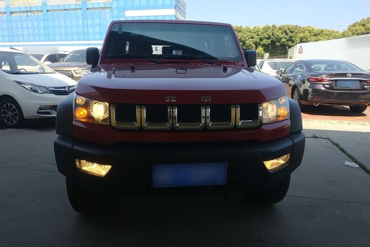 Used BAIC Off-Road BJ40 2016 40L 2.0T Manual All-Wheel Drive Prestige Edition Front