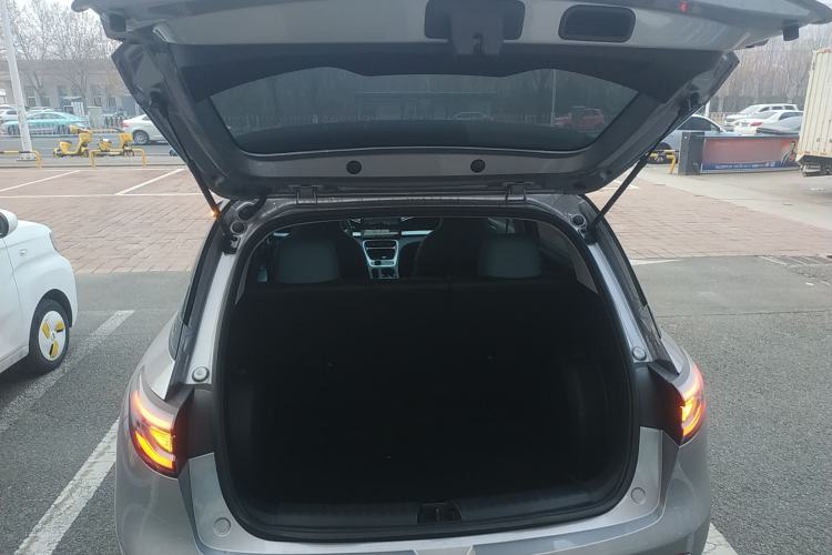 Used Geely Galaxy Geome 2025 310km Youth Edition Trunk