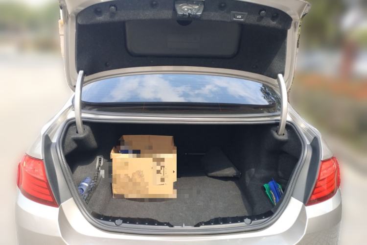 Used BMW 5 Series 2017 528Li Leading Model
