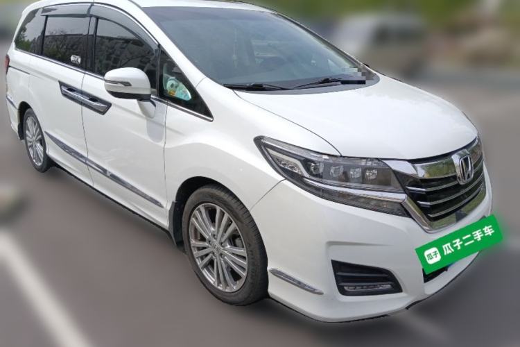 Used Honda Elysion 2016 2.4L Luxury Edition Front Right 45 Deg