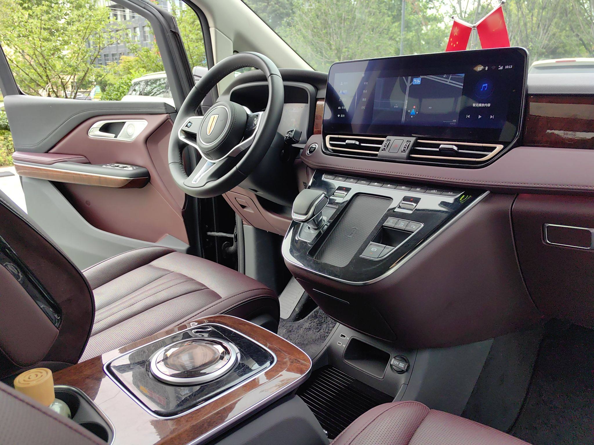 Hongqi HQ9 2023 2.0T Smart Connect Flagship Edition - Chinese Trim Xiang — снимка 13