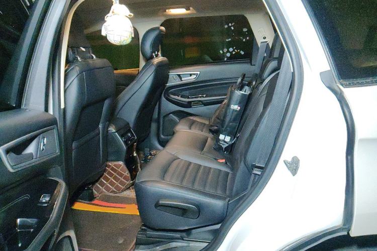 Used Ford Edge 2018 EcoBoost 245 Four-Wheel Drive Titanium 7-Seater Left Rear Seat