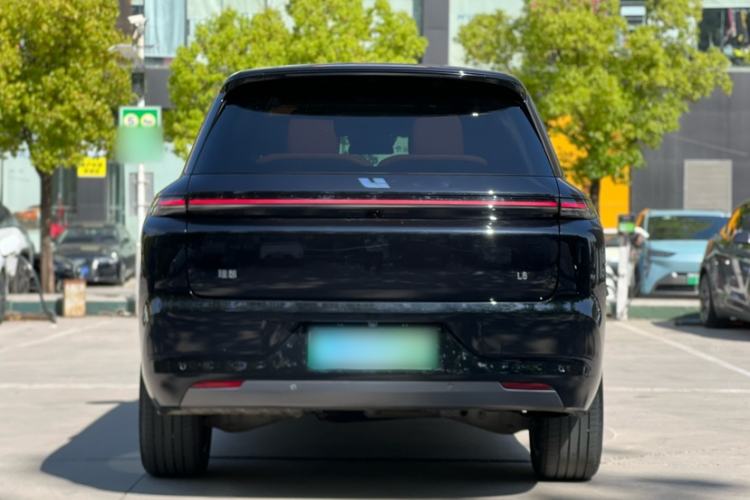 Used Li Auto L8 2023 Pro Model Exterior 1