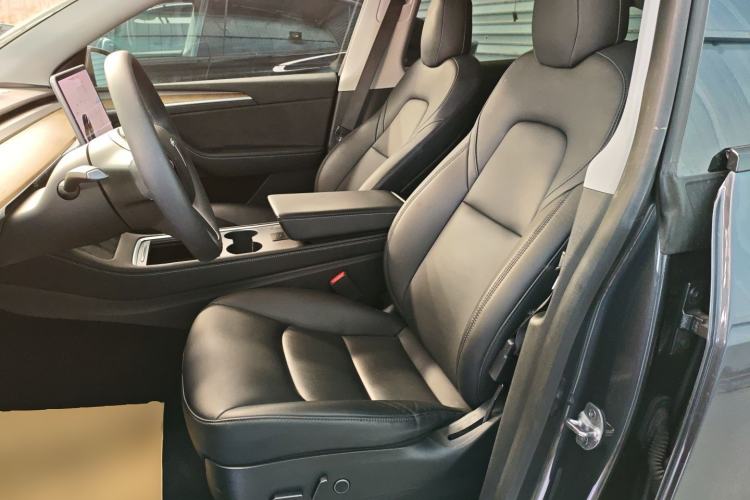 Used Tesla Model Y 2021 Long-Range All-Wheel-Drive Version