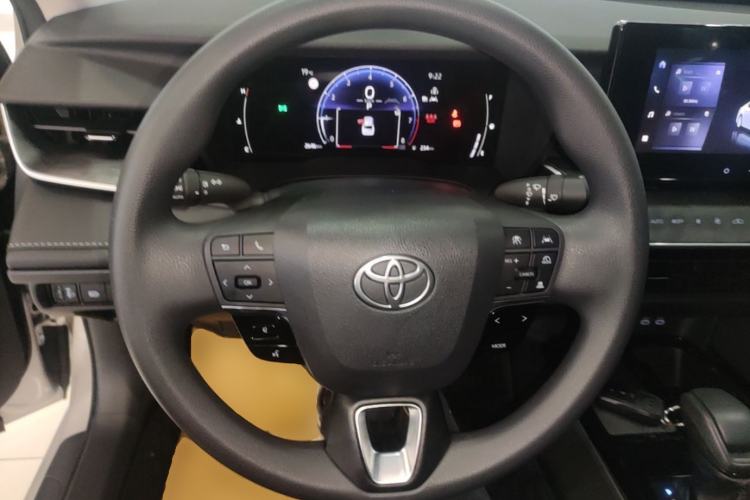 Used Toyota Camry 2026 Model 2.0E Elite Edition
