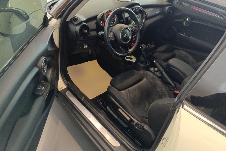 Used MINI MINI 2016 1.5T COOPER
