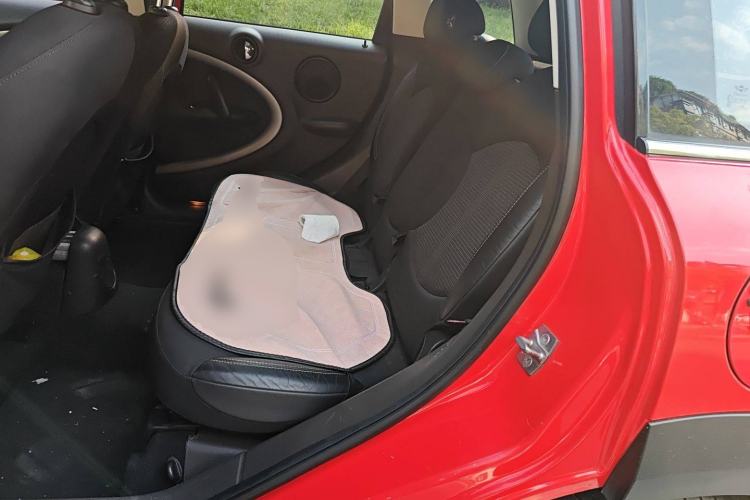 Used MINI Countryman 2011 1.6L COOPER Fun Left Rear Seat