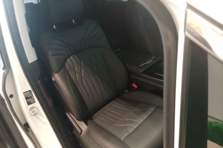 Used GAC Trumpchi M8 2024 Master Series 400T Prestige Edition