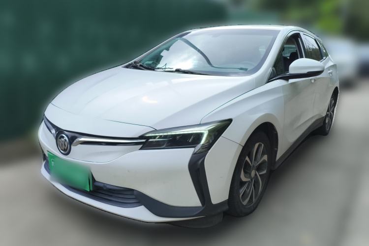 Used Buick Velite 6 2019 Connected Fashion Model