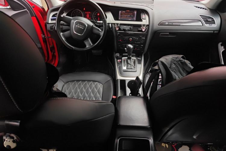 Used Audi A4L 2010 2.0 TFSI Standard Edition Center Console