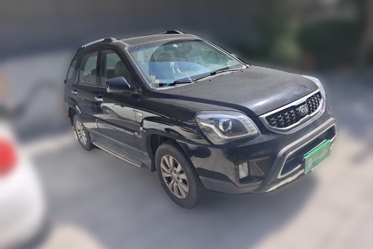 Used Kia Sportage 2013 2.0L Manual Two-Wheel Drive GL Trim Front Right 45 Deg