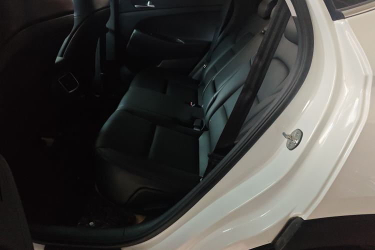 Used Hyundai Tucson 2015 1.6T Dual-Clutch Two-Wheel-Drive Smart Model