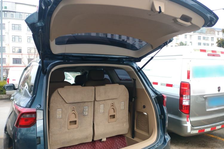 Used Wuling Victory 2023 2.0L DHT Deluxe Edition