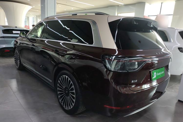 Used Hima AITO M9 2025 Extended-Range Ultra Version 52 kWh 6-Seater
