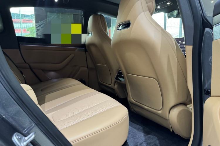 Used Hima Luxeed R7 2026 Model Range-Extending Max+ Interior 6