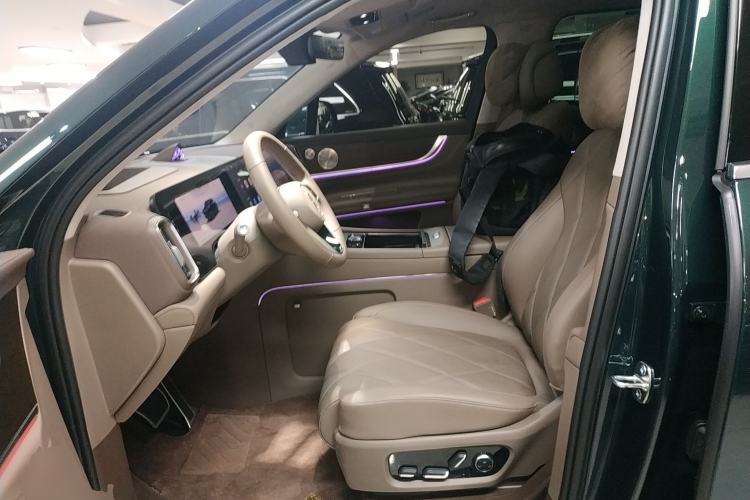 Used Hima AITO M9 2025 Extended-Range Max Version 52 kWh 6-Seater Edition Left Front Seat