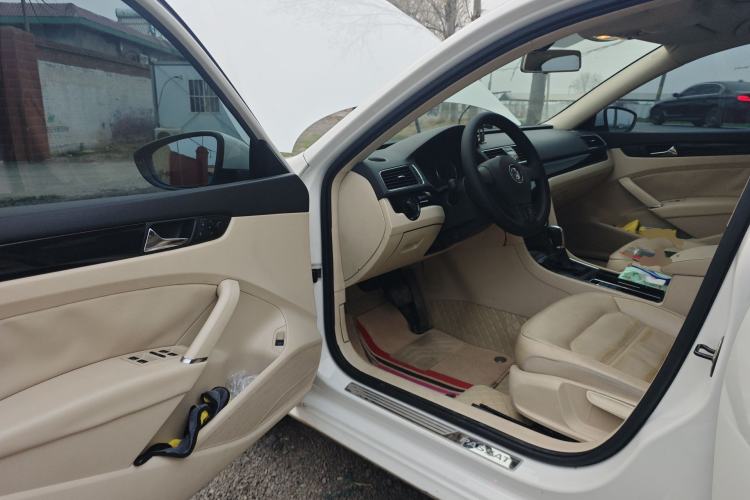 Used Volkswagen Passat 2014 1.8TSI DSG Luxury Edition