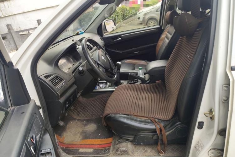 Used Foton Tunland 2018 2.8T E5 Two-Wheel-Drive Comfort Version with Long Wheelbase Equipped with 4J28TC4 Engine
