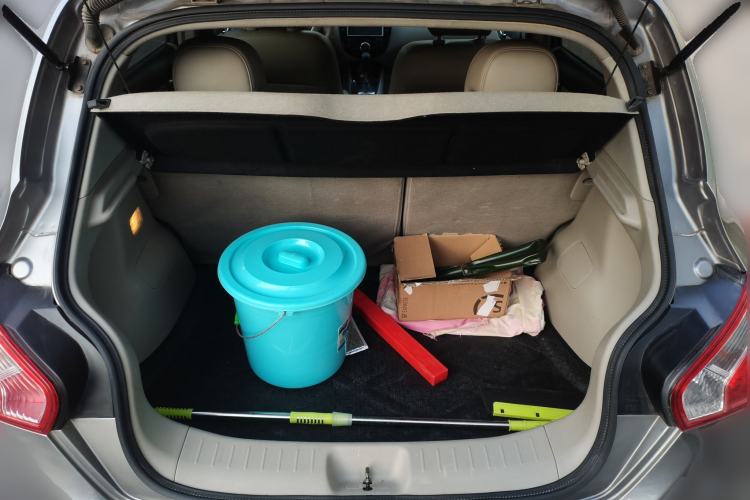 Used Nissan Tiida 2011 1.6L CVT Smart Version
