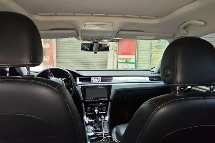 Used Volkswagen Passat 2017 330TSI DSG Luxury Edition
