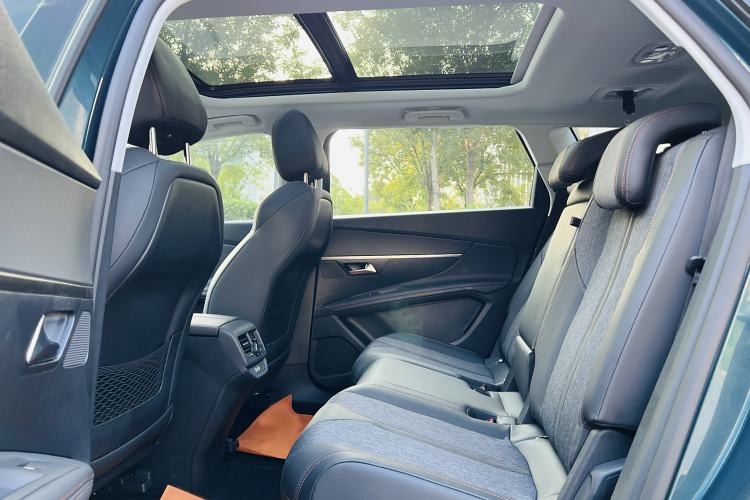 Used Peugeot 5008 2017 380THP 7-Seater Elite Edition
