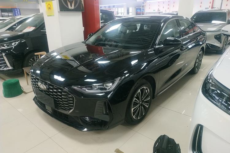 Used Chery Fengyun A8L 2025 1.5 TGDI 145 km Standard Version