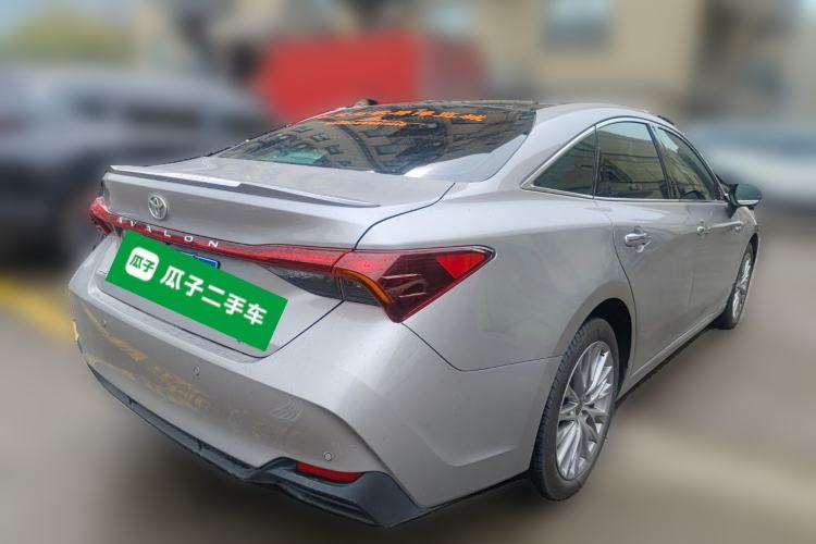 Used Toyota Avalon 2024 Dual-Engine 2.5L XLE Premium Edition